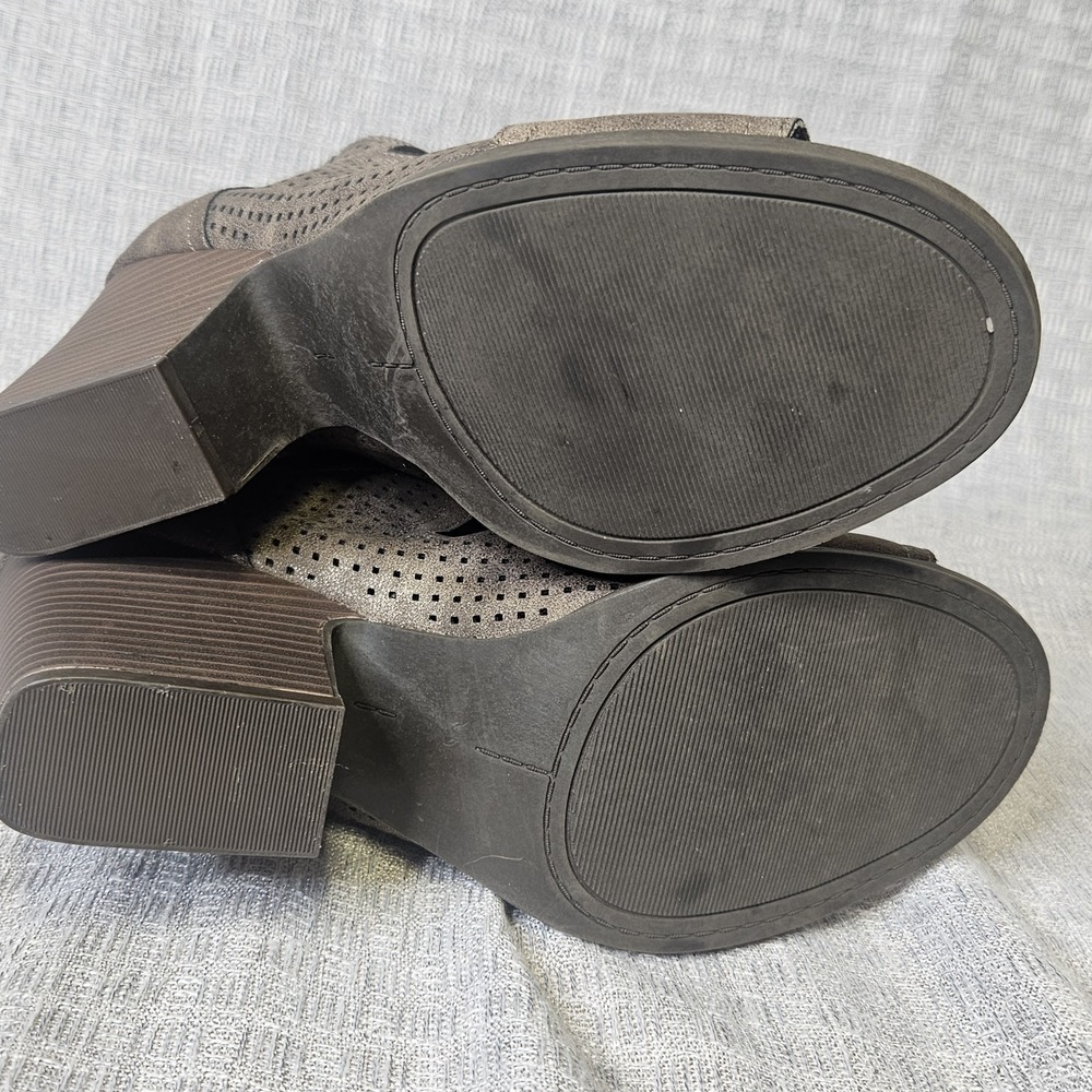 Maurices Trixie Cut brown shimmer stacked heel ankle‎ booties.  Womens Size 9w ? - Picture 10 of 13